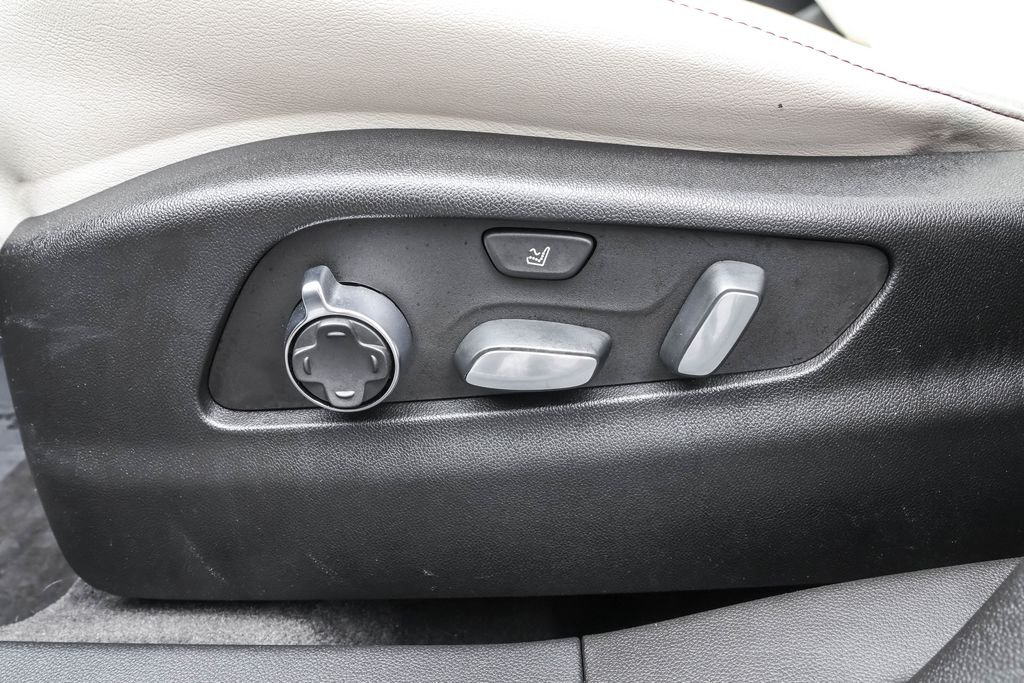 Used 2023 White Cadillac Sport image 10