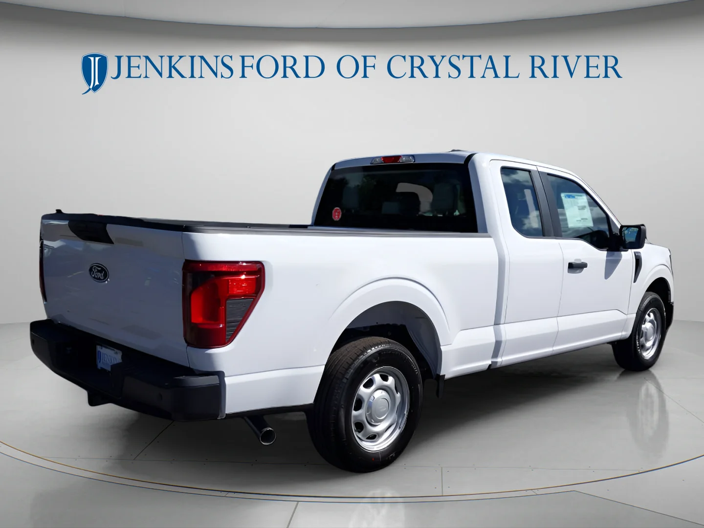 Used 2024 Oxford White Ford XL image 2