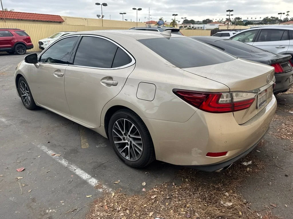 Used 2017 Beige Lexus 350 image 4