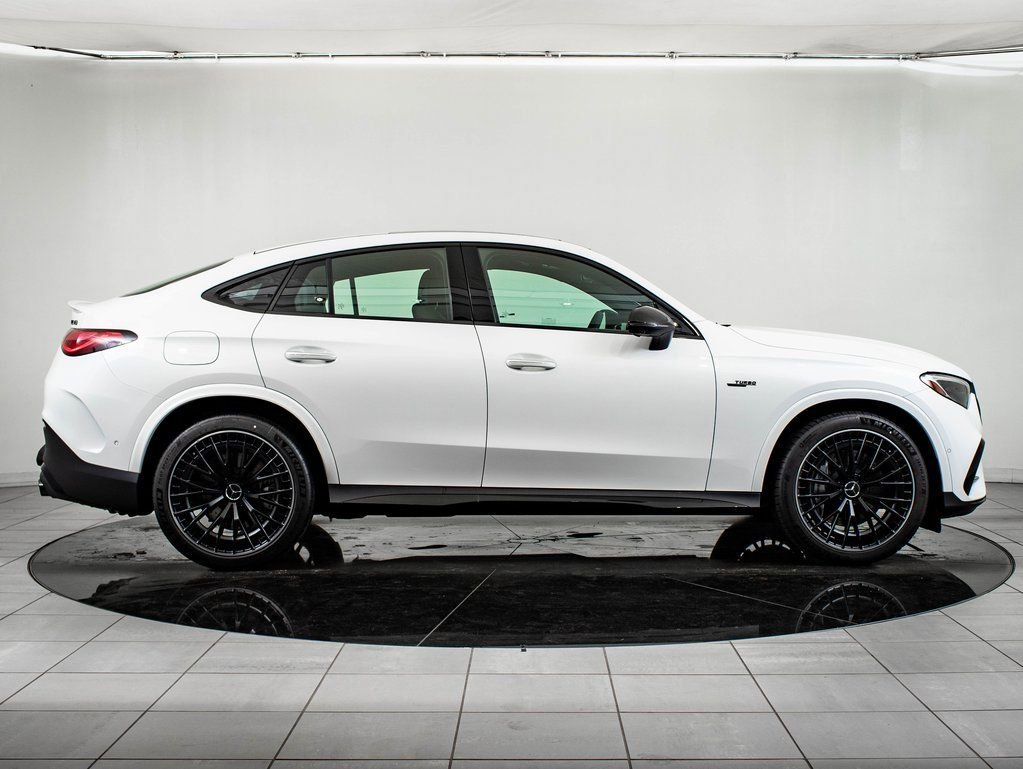 New 2026 MANUFAKTUR Moonlight White Metallic Mercedes-Benz GLC 43 AMG® image 11