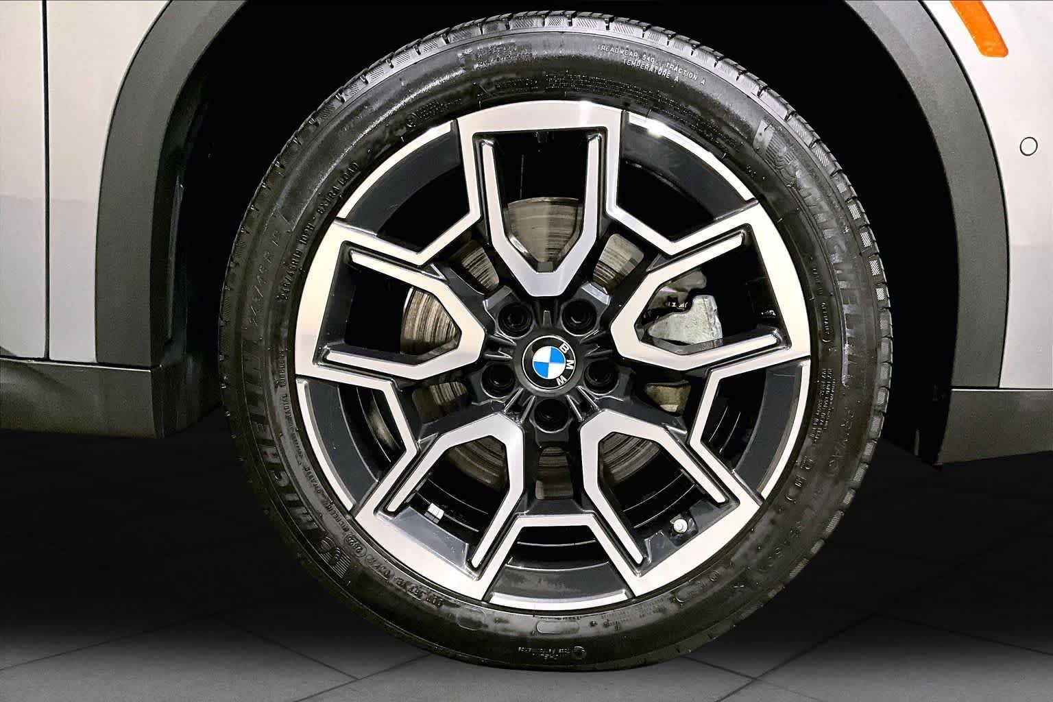 Used 2026 Skyscraper Grey Metallic BMW xDrive28i image 19