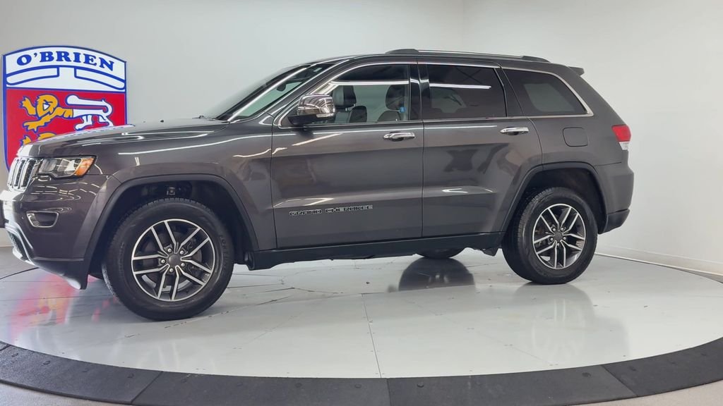 Used 2019 Crystal Metallic Jeep Limited image 8