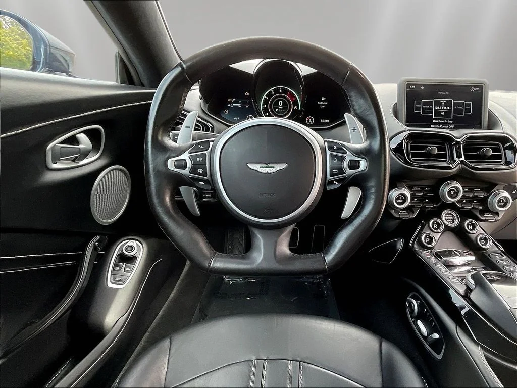 Used 2020  Aston Martin  image 8