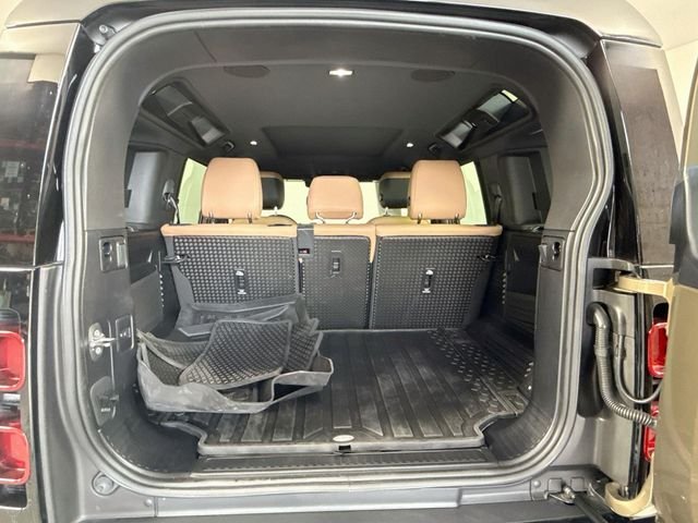 Certified Used 2025 Gray Land Rover X-Dynamic SE image 28
