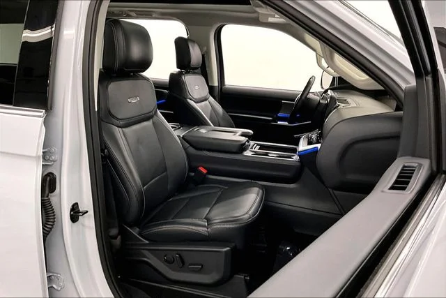 Used 2025 Space Silver Metallic Ford Platinum image 8