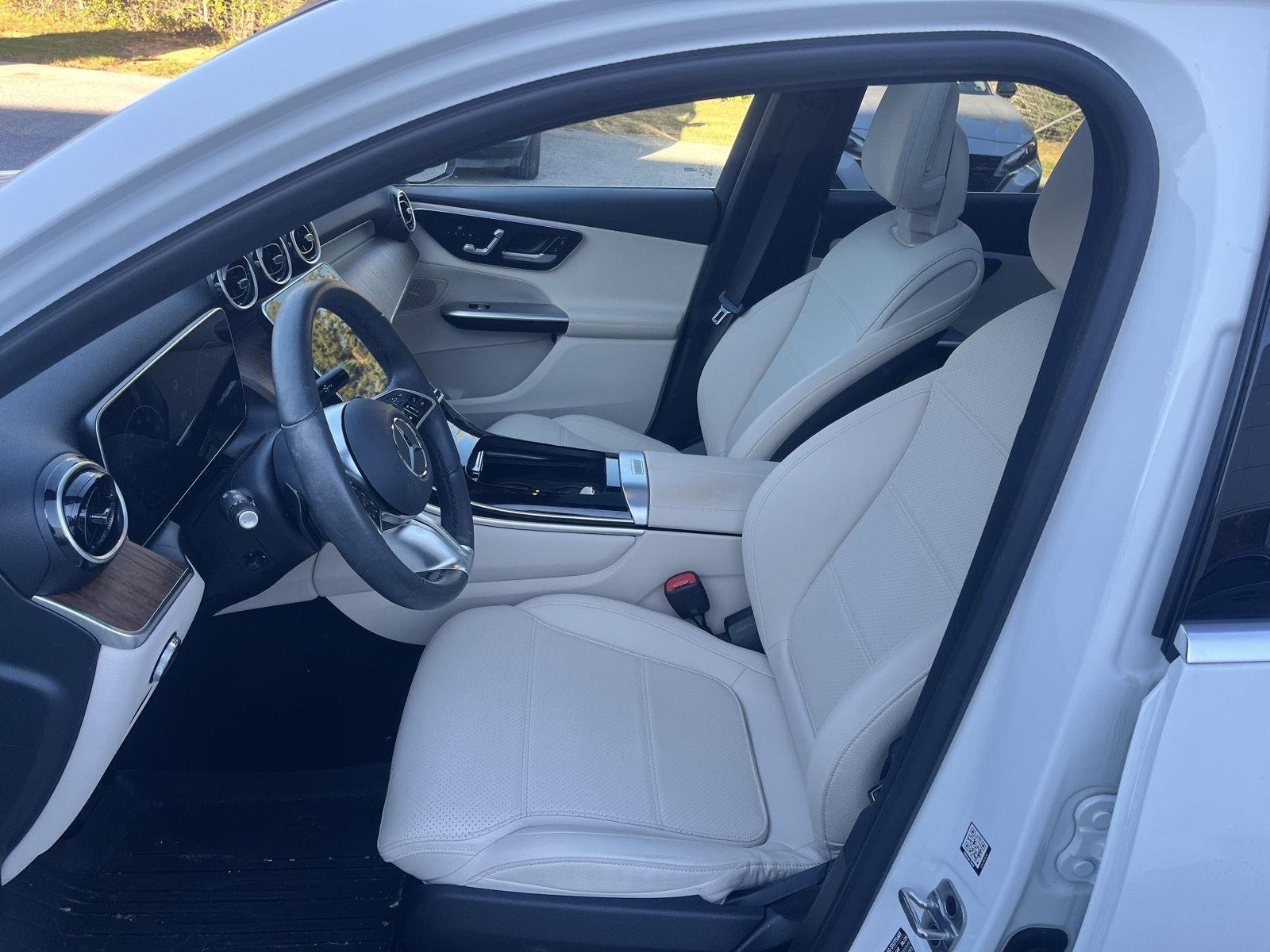 Used 2026 Polar White Mercedes GLC 300 image 12