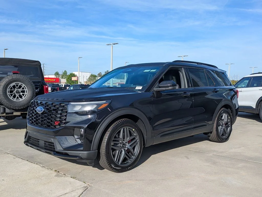 New 2026 Agate Black Metallic Ford ST image 7