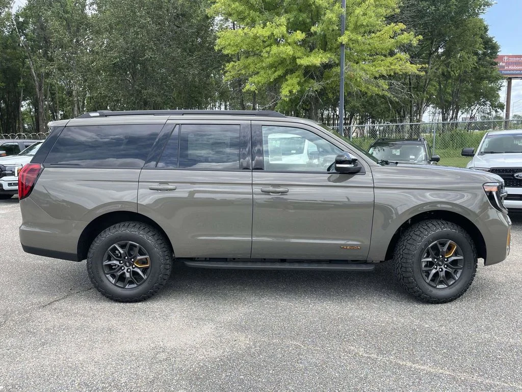 New 2027 Marsh Gray Ford Tremor® image 2