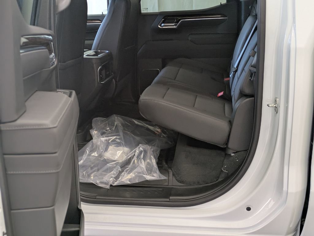 New 2026 Summit White GMC Elevation image 37