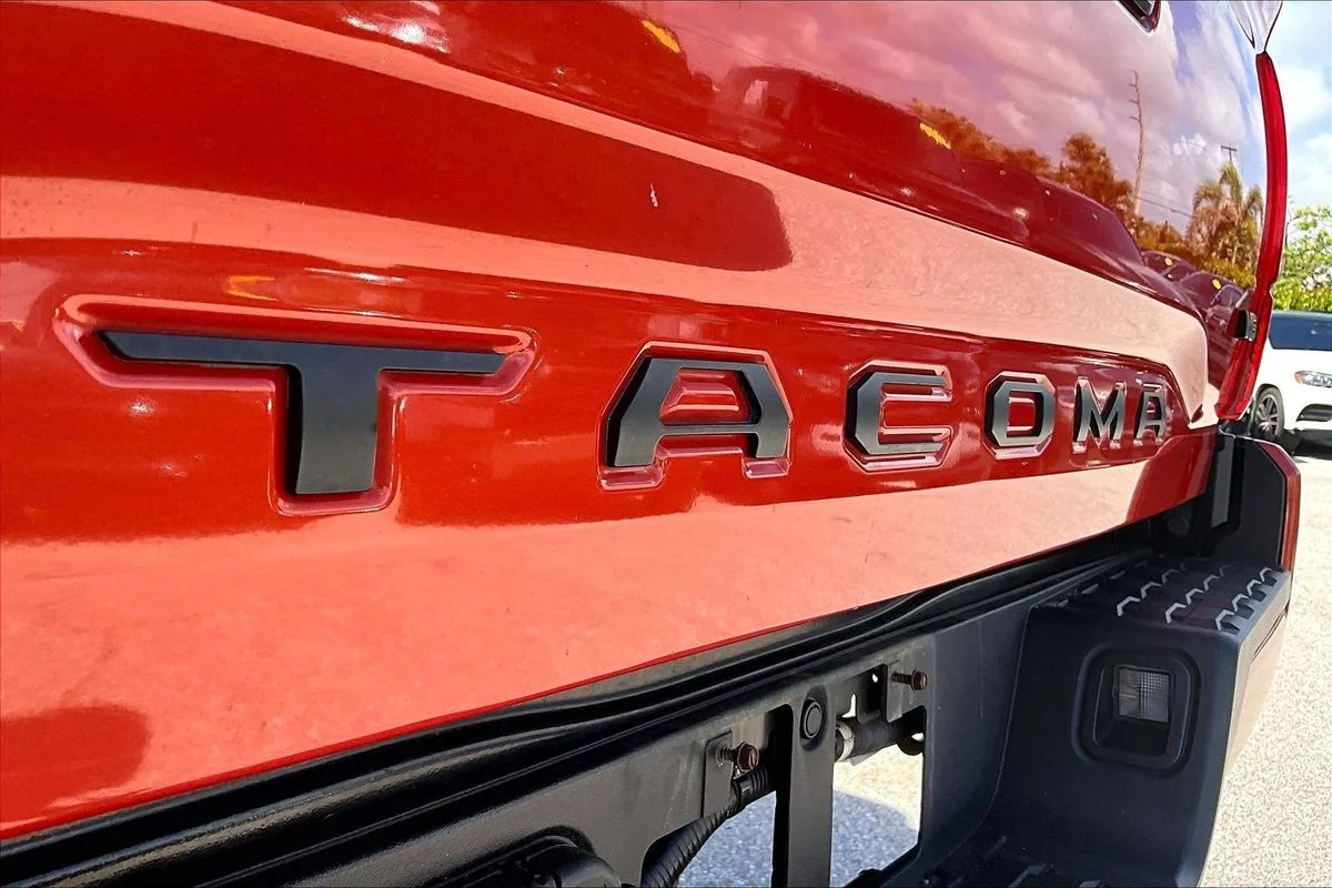 Used 2018  Toyota TRD Sport image 25