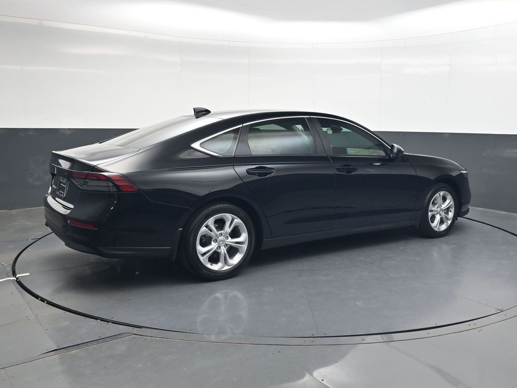 Used 2026  Honda LX image 4