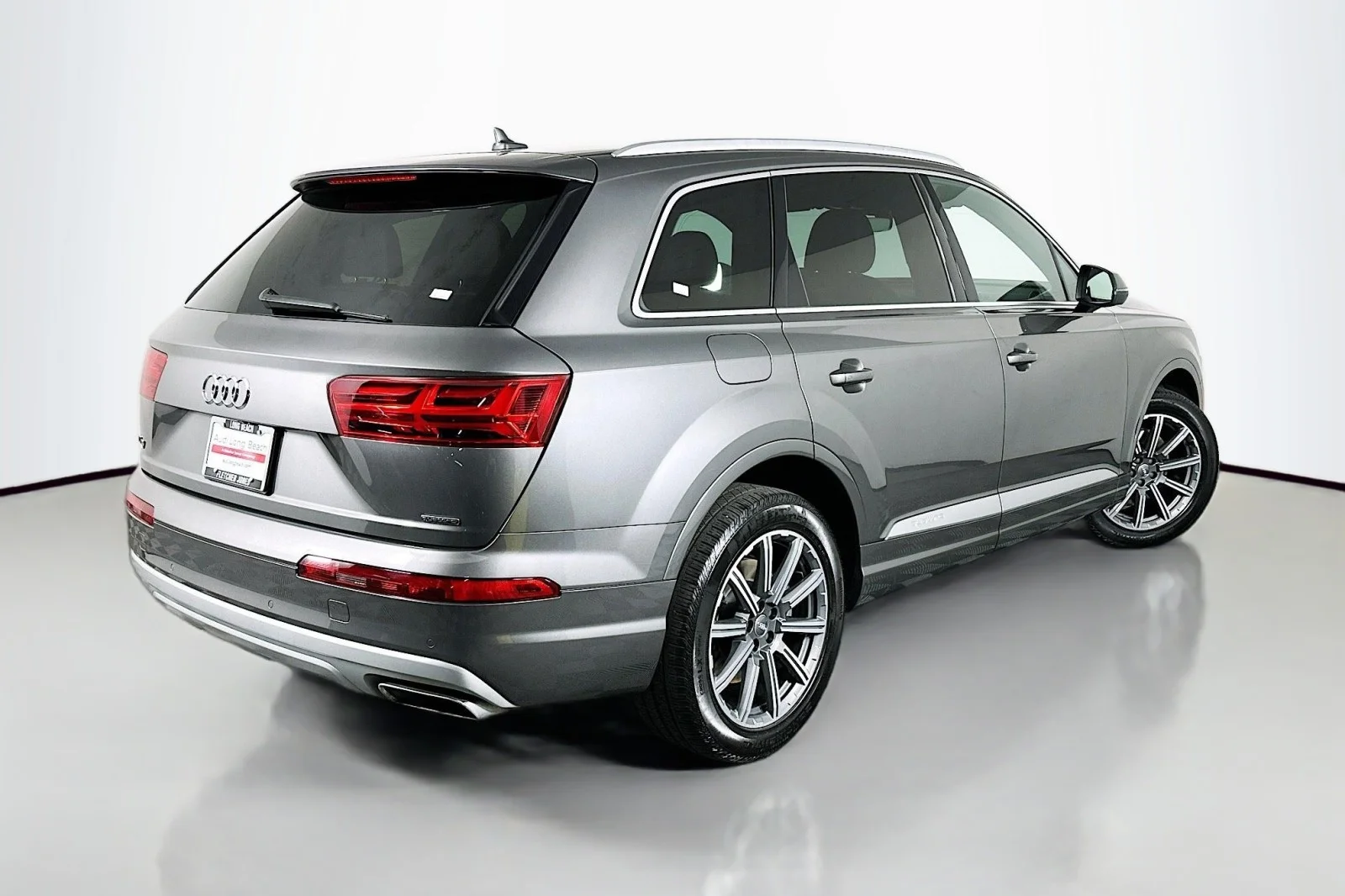 Used 2019 Samurai Gray Metallic Audi Premium image 15