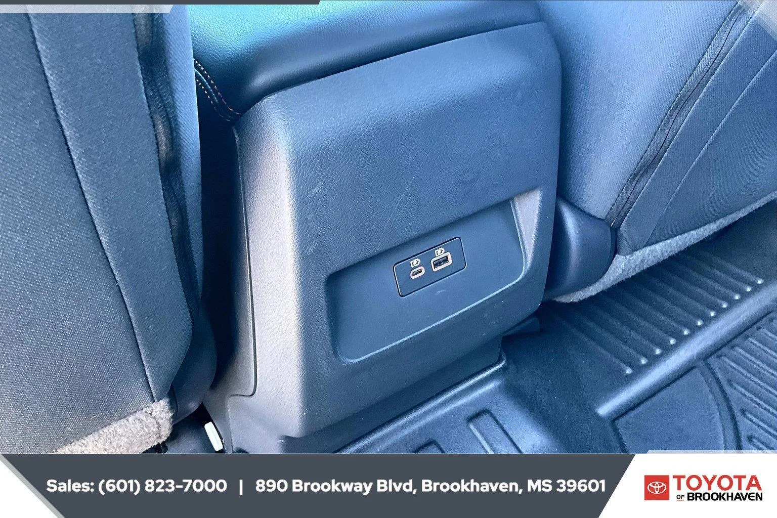 Used 2025 Super Black Nissan PRO-4X image 24