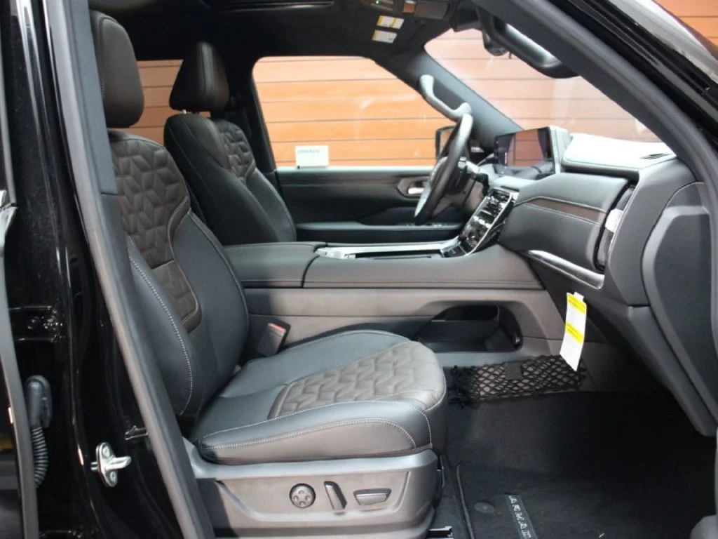 2026 Nissan Armada Platinum - Photo 8