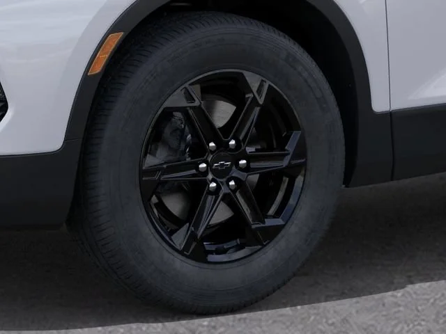 New 2026 Summit White Chevrolet 2LT image 9