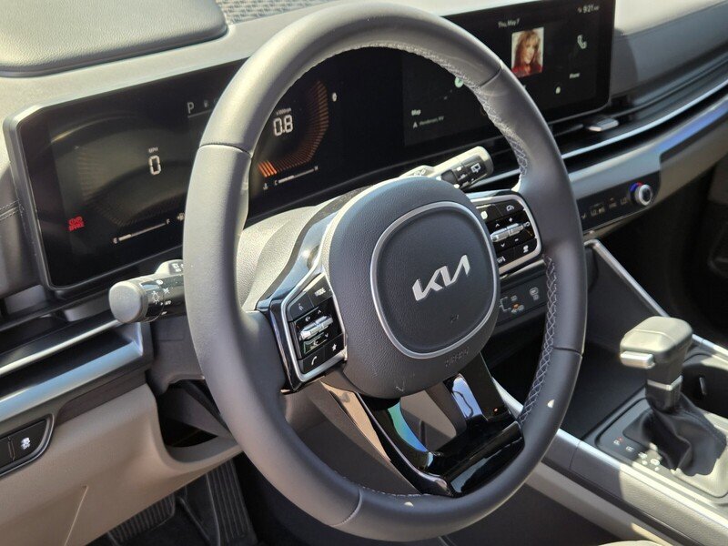 New 2026 Aurora Black Pearl Kia LXS image 11