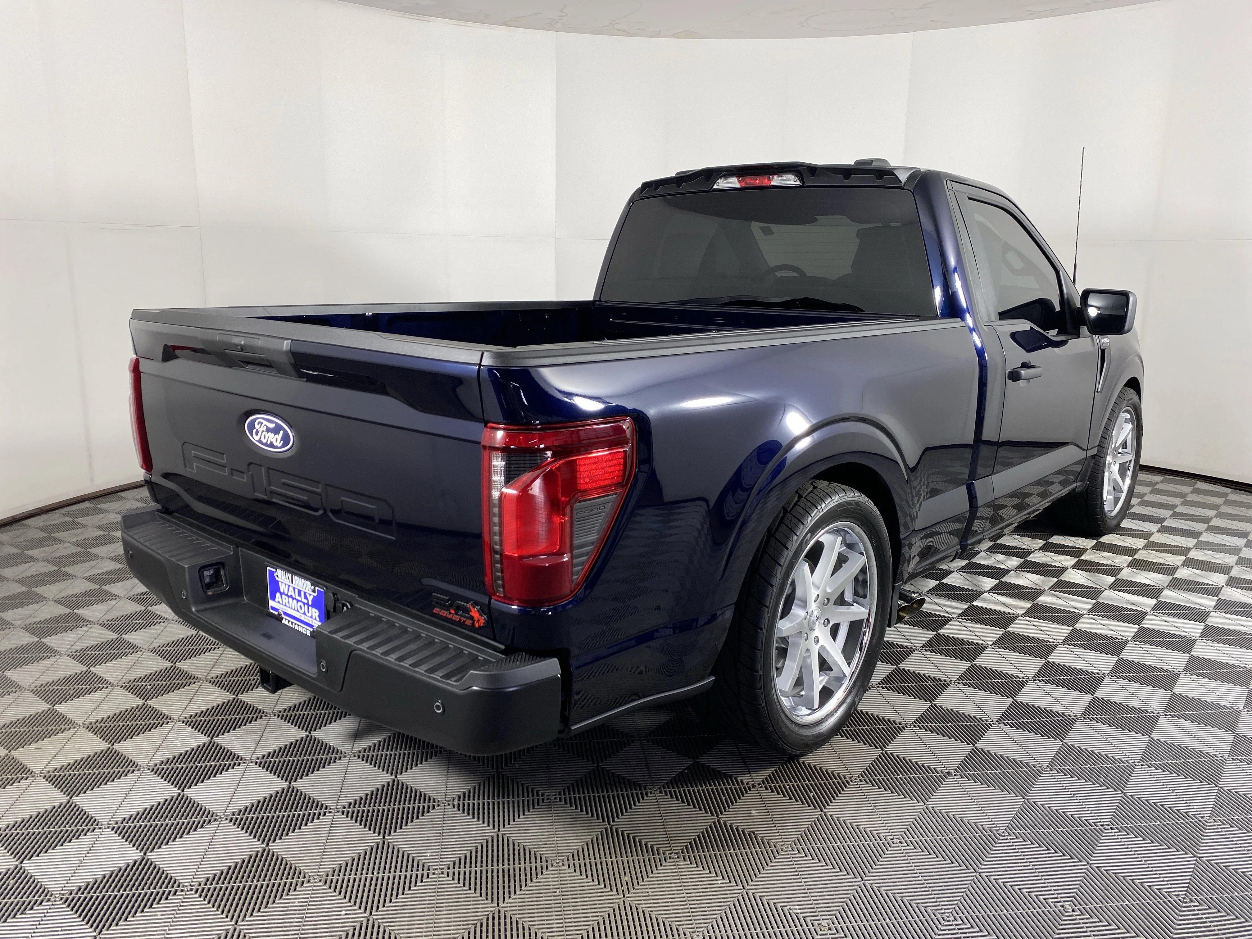 Used 2025 Blue Metallic Ford XL image 6