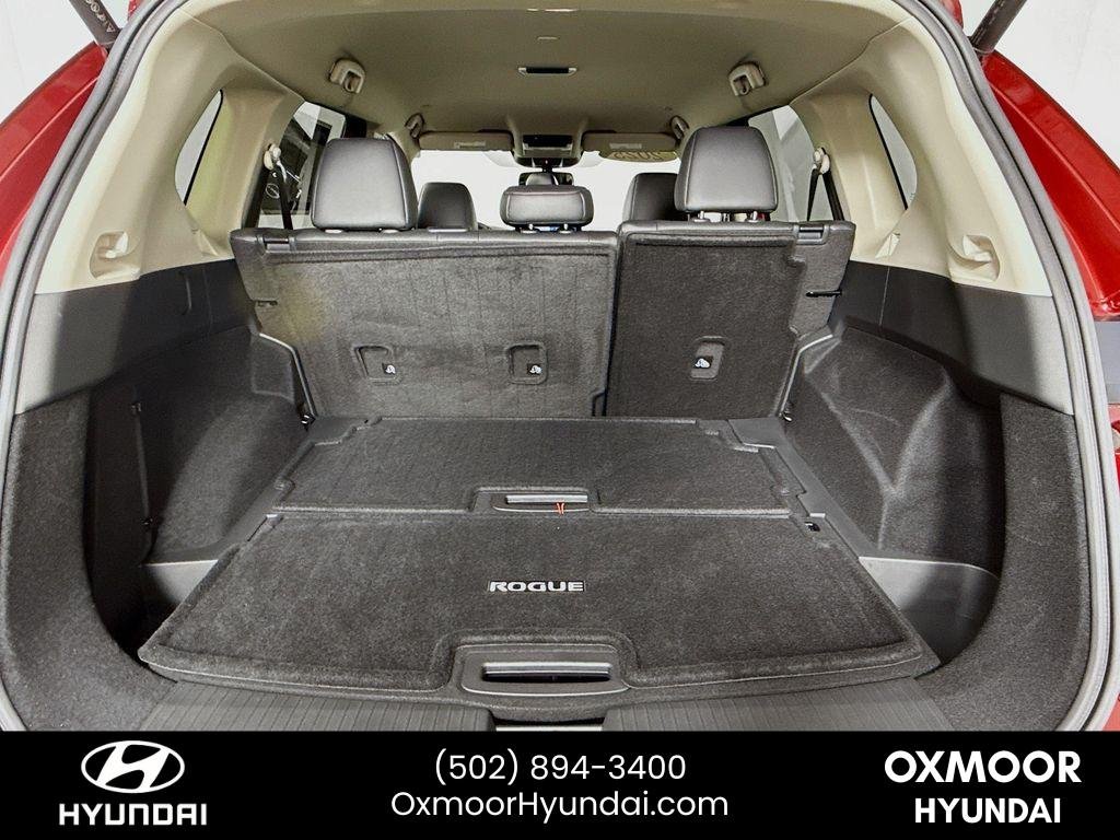 Used 2025 Scarlet Ember Tintcoat Nissan SL image 26