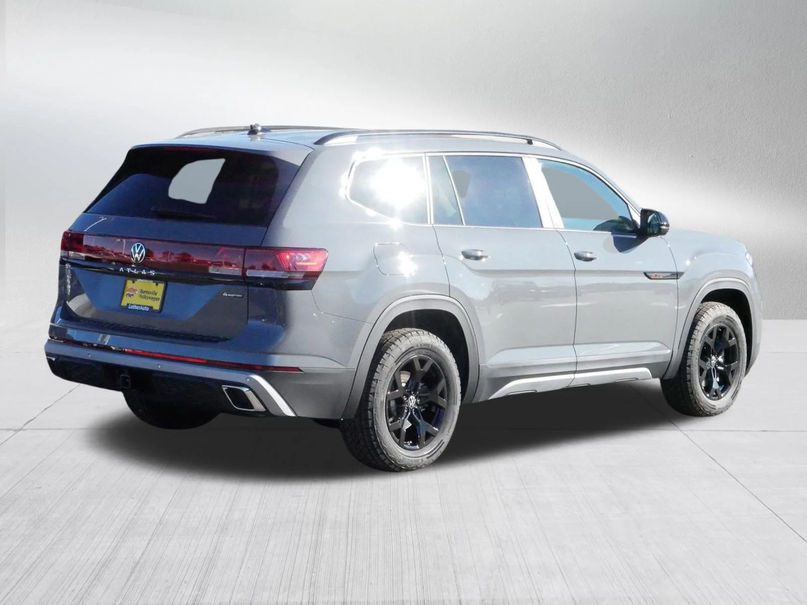 New 2026 Pure Gray Volkswagen 2.0T Peak Edition image 4
