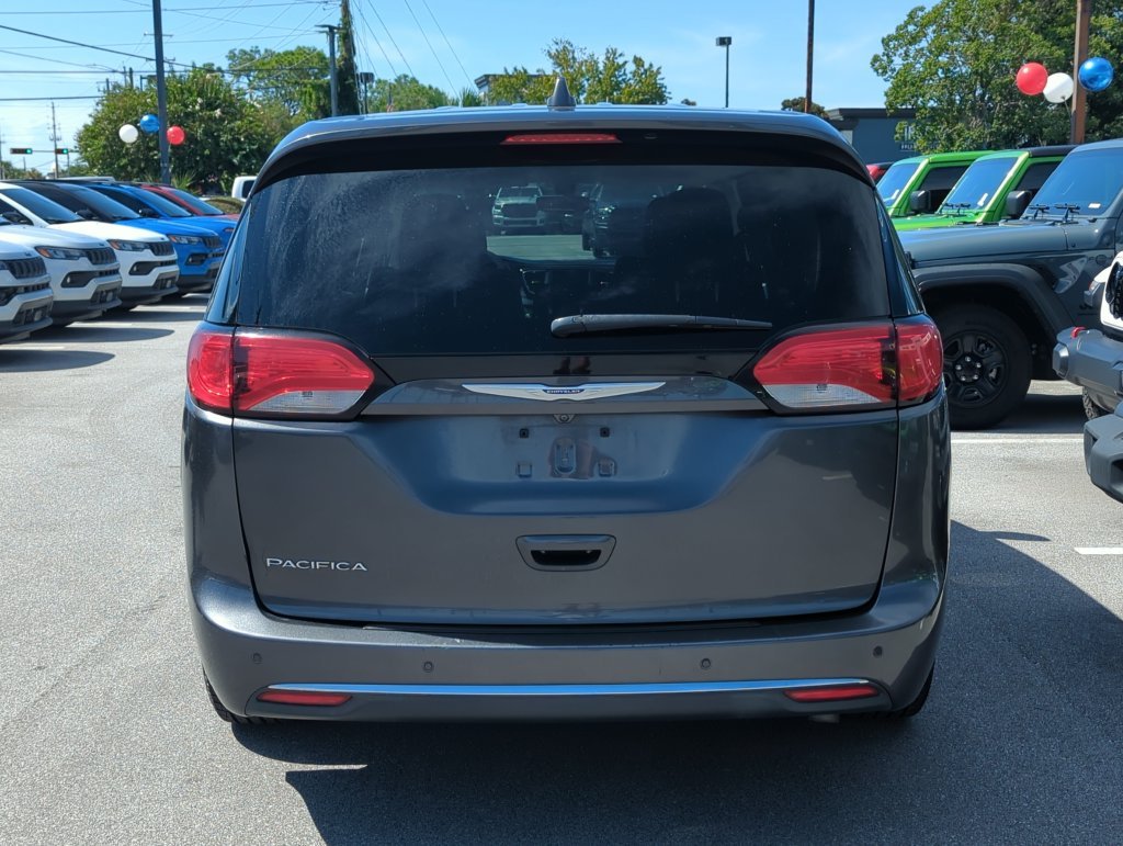 Used 2019 Gray Chrysler Touring Plus image 5