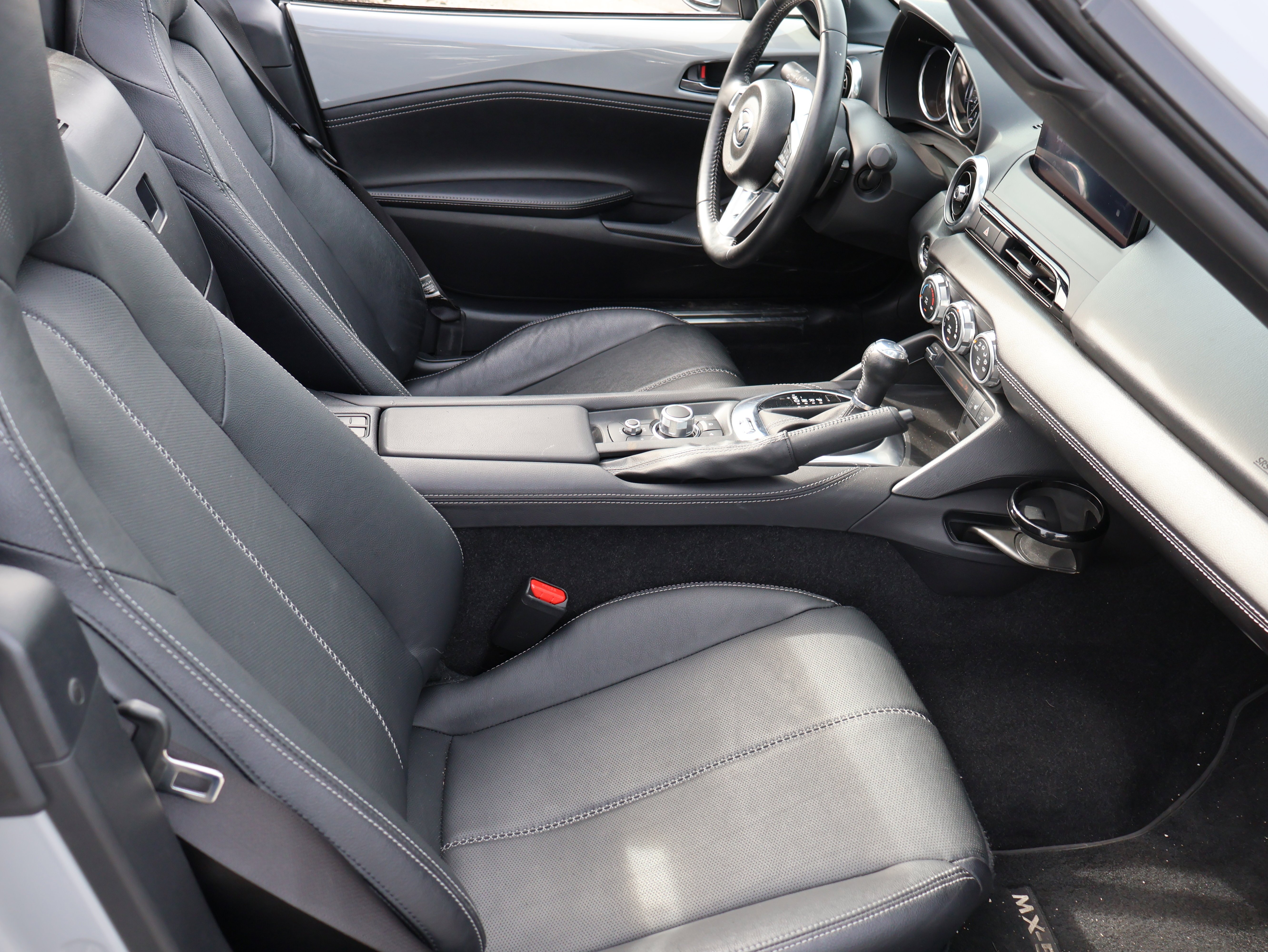 2024 Mazda MX-5 Miata RF Grand Touring - Photo 11