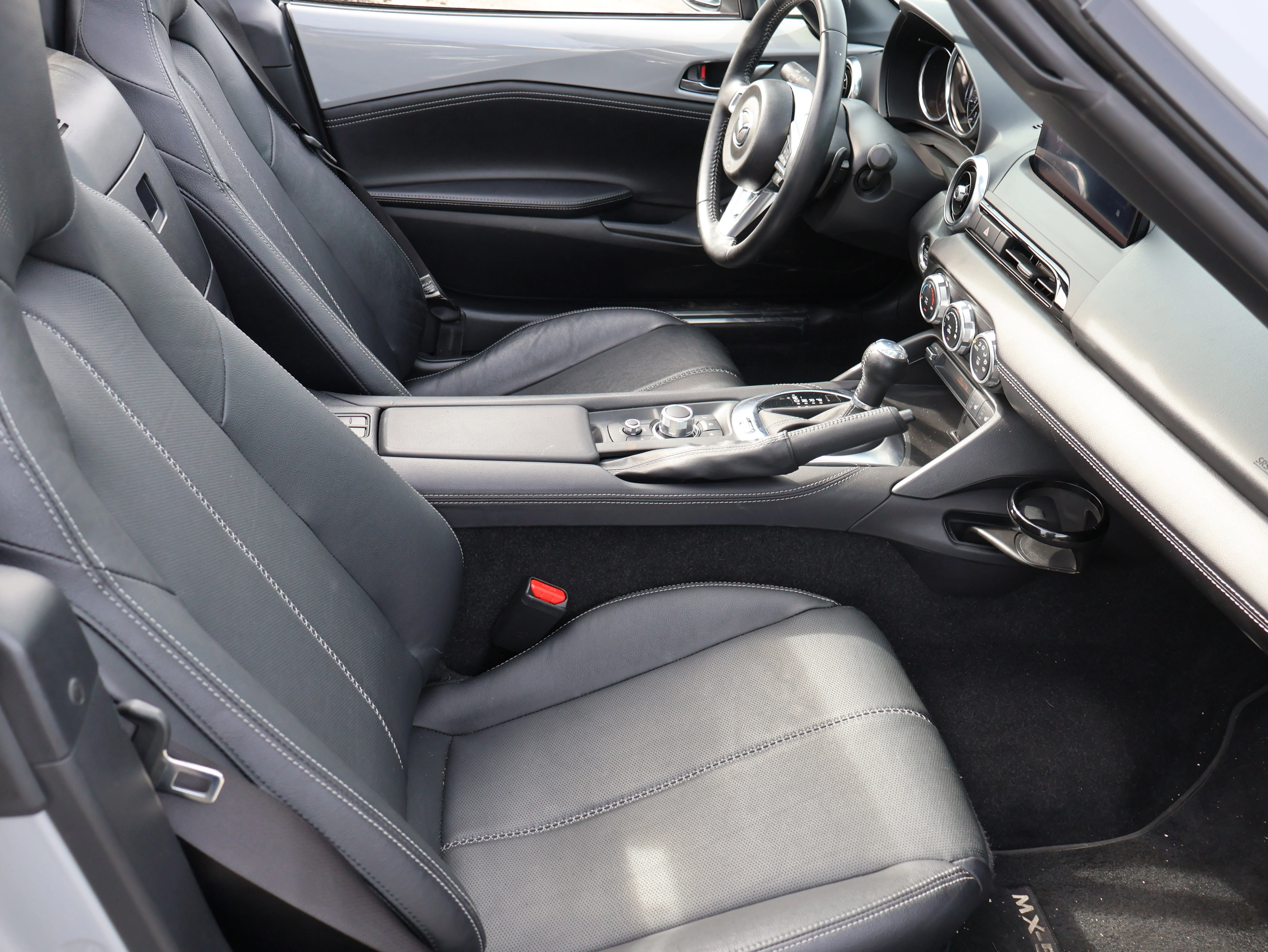 2024 Mazda MX-5 Miata RF Grand Touring - Photo 11