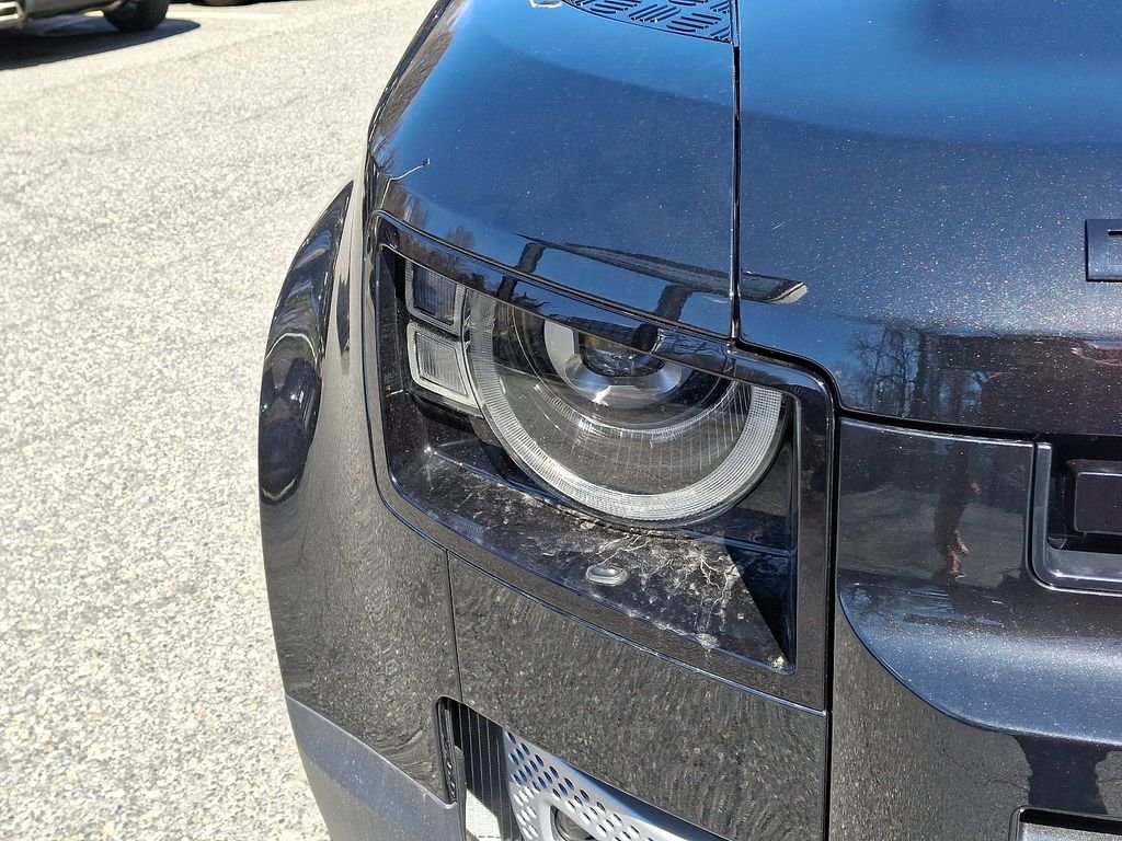 2025 Land Rover Defender S - Photo 7