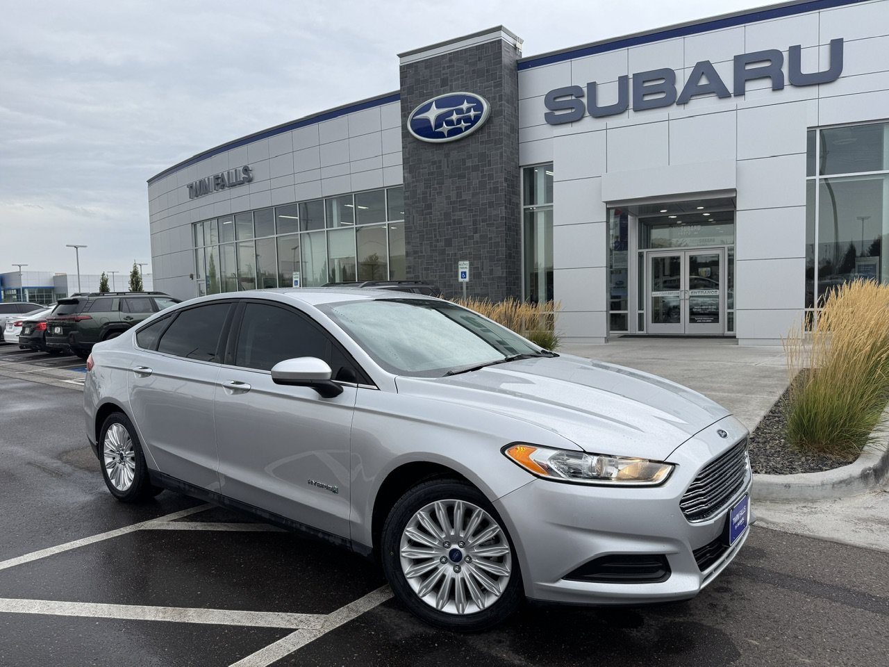2016 Ford Fusion S Hybrid