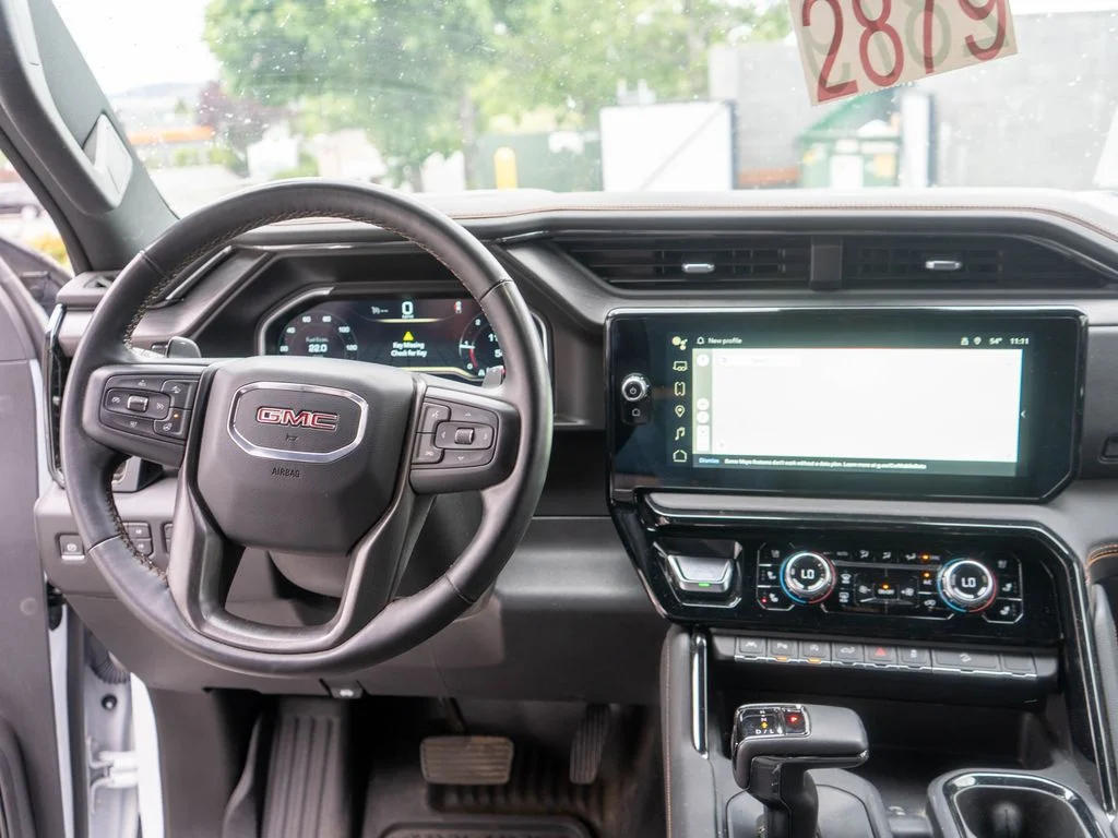 Used 2023 White GMC AT4 image 14