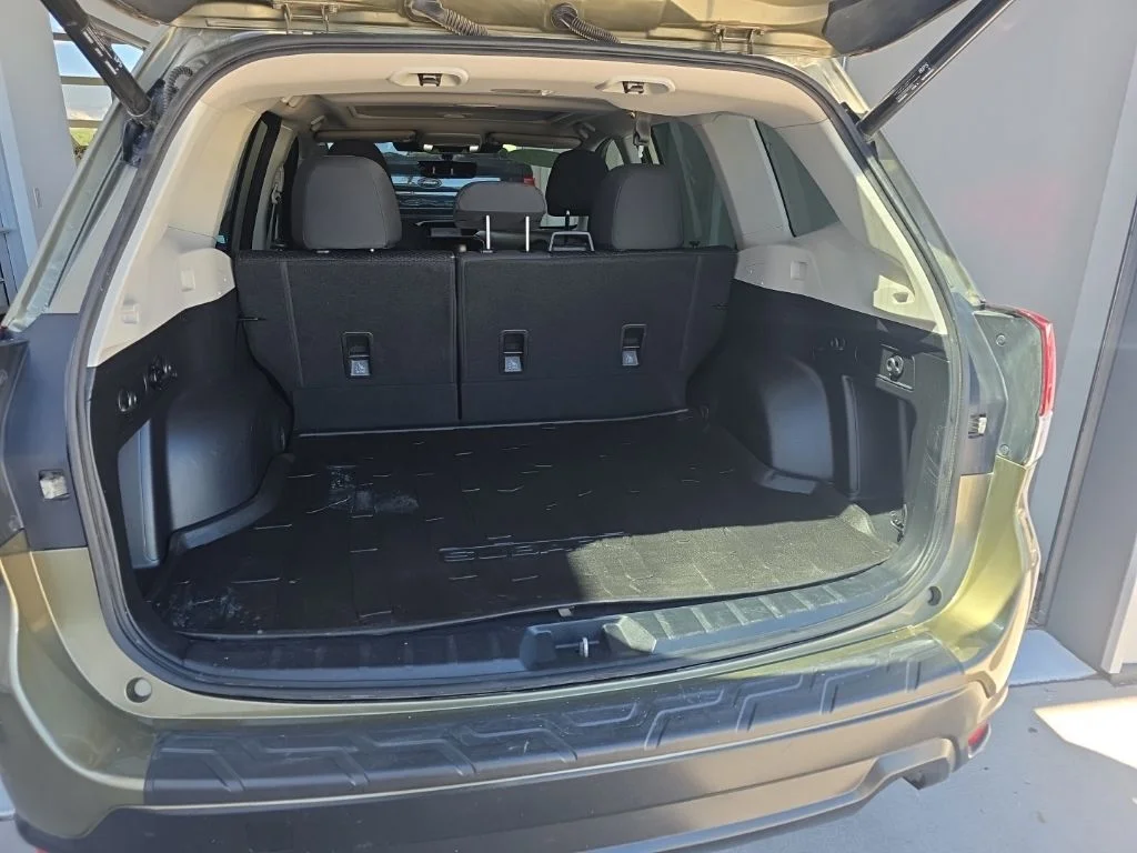 Used 2022 Green Metallic Subaru Premium image 19