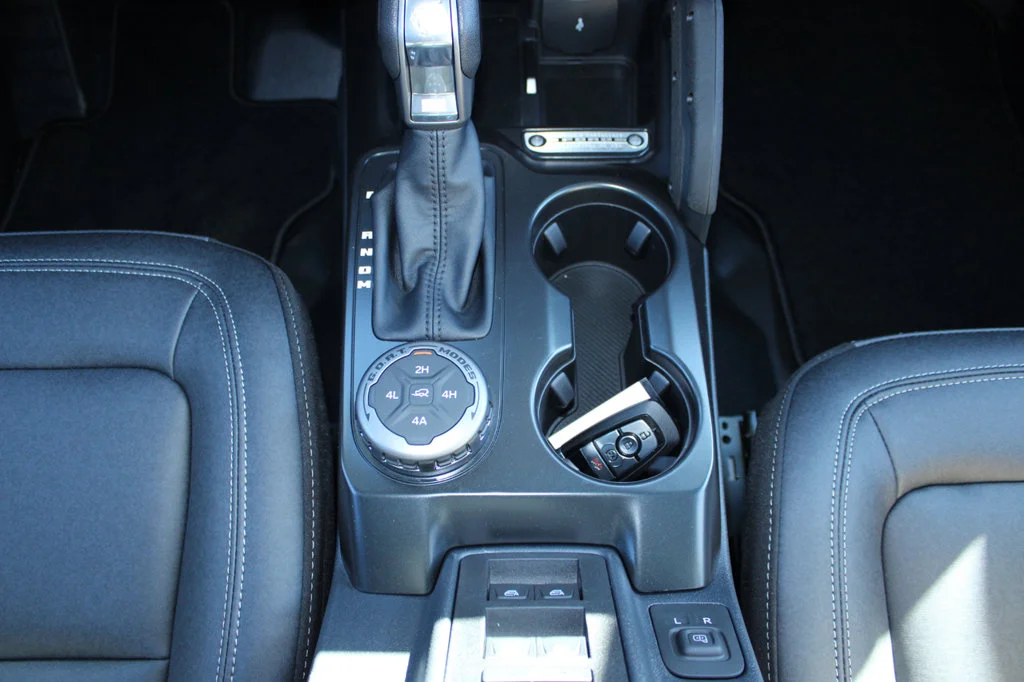 New 2026 Avalanche Gray Ford Badlands® image 32