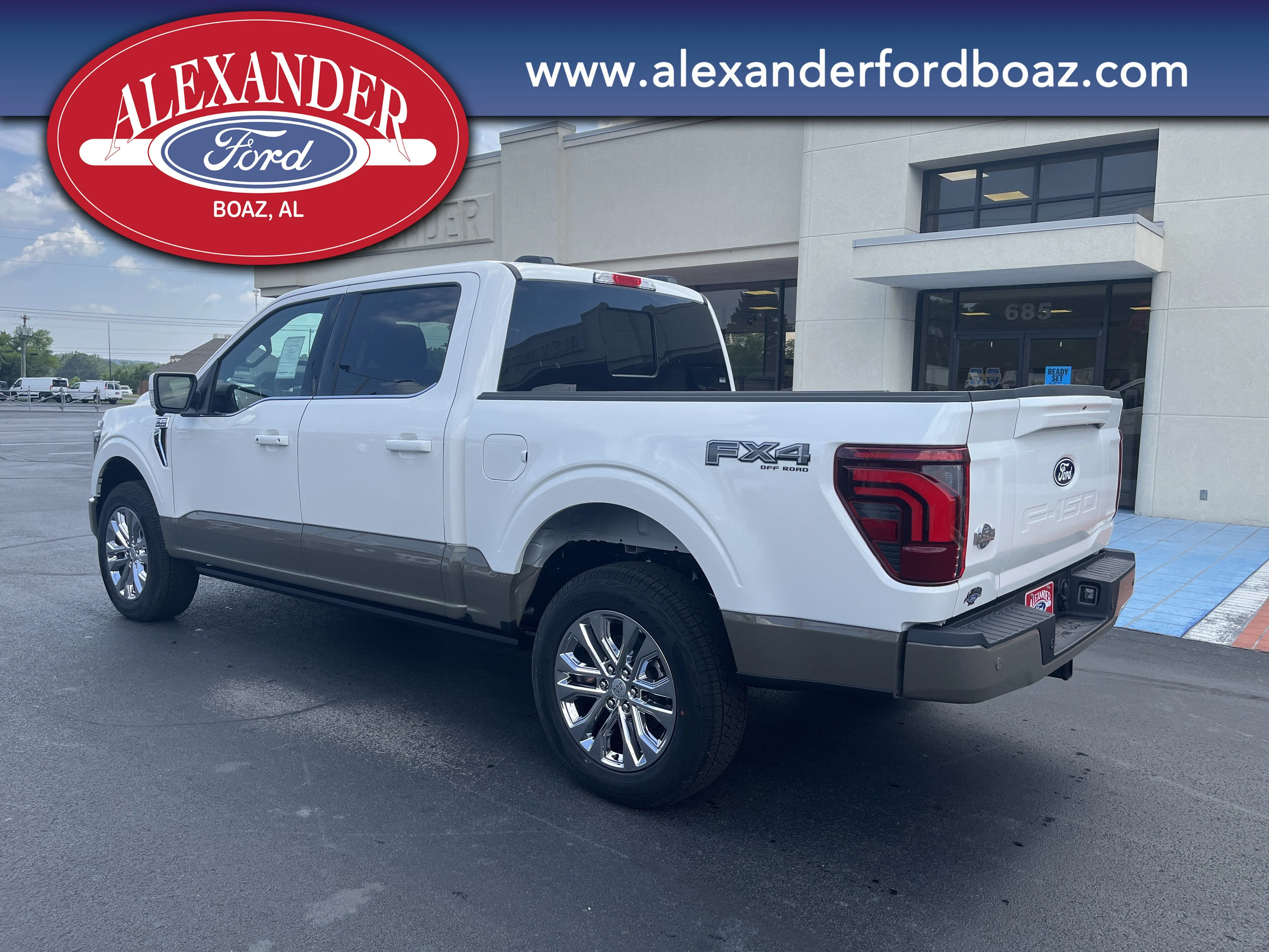 New 2026 Star White Metallic Tri-Coat Ford King Ranch® image 2