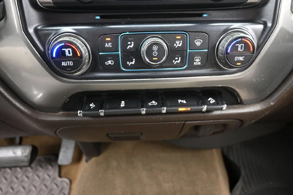 Used 2015 Green Chevrolet LT image 20