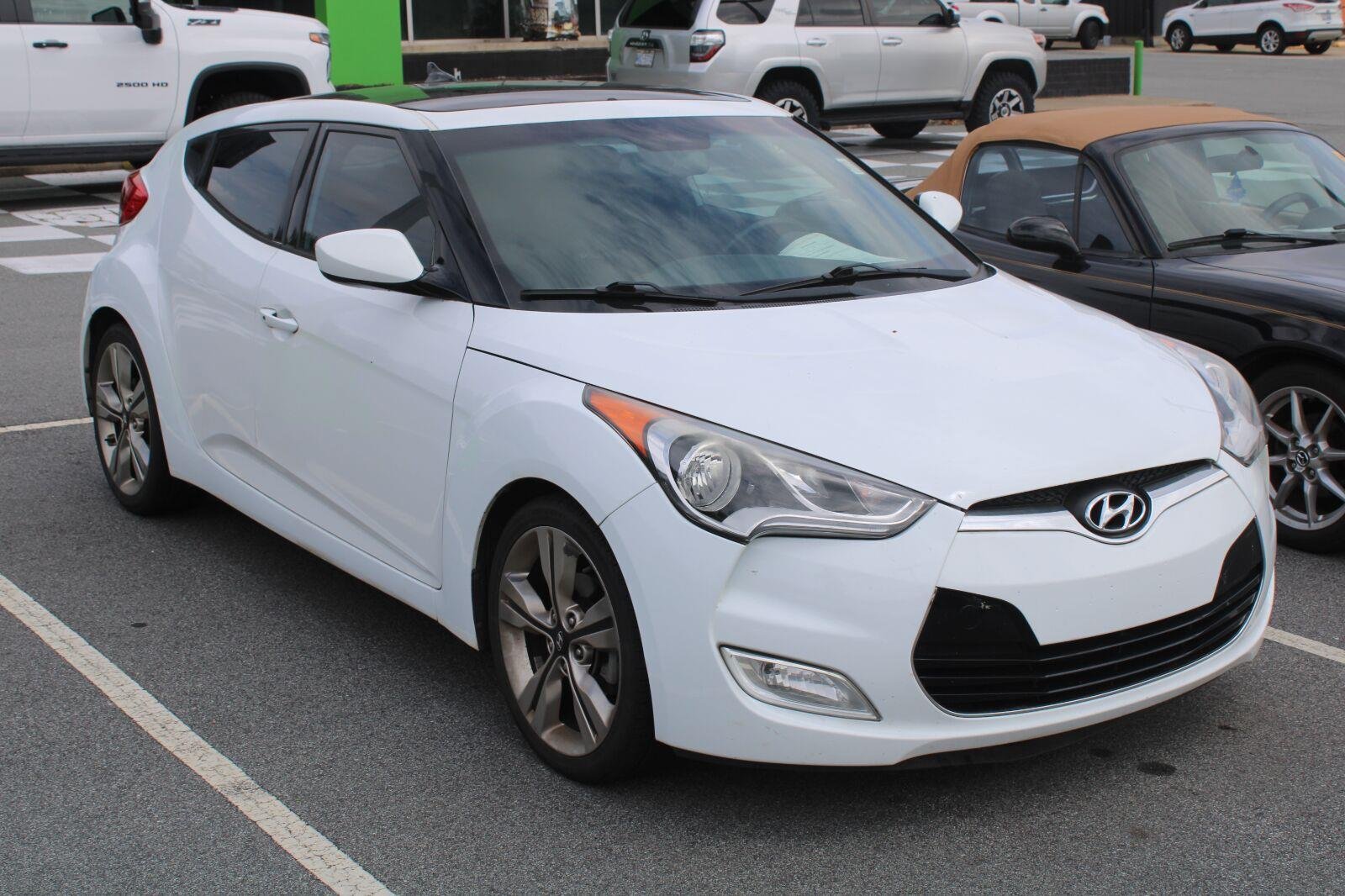 Used 2017 Century White Hyundai Value Edition image 3