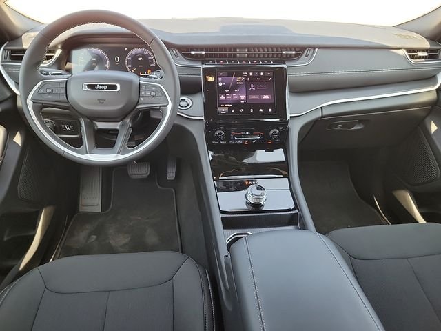 New 2026 Bright White Clearcoat Jeep Laredo image 9