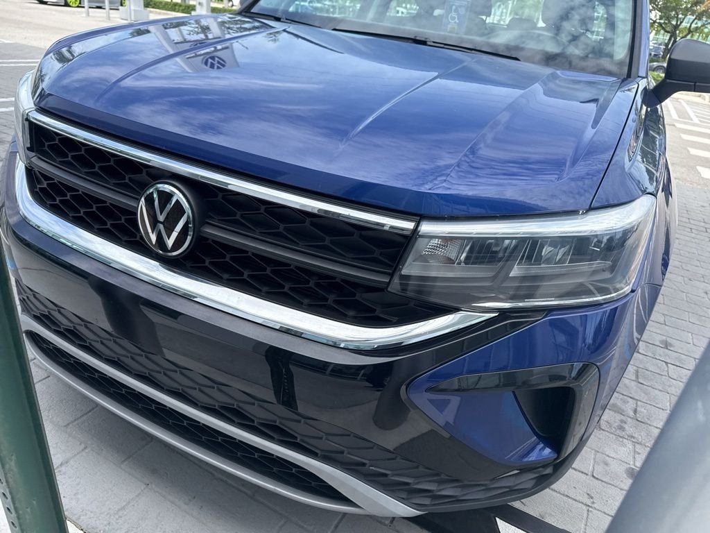 2023 Volkswagen Taos 1.5T S's photo