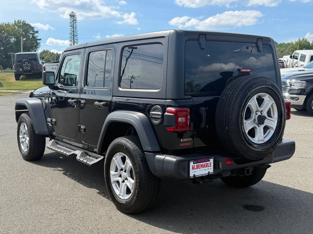 Used 2021 Black Jeep Unlimited Sport S image 7