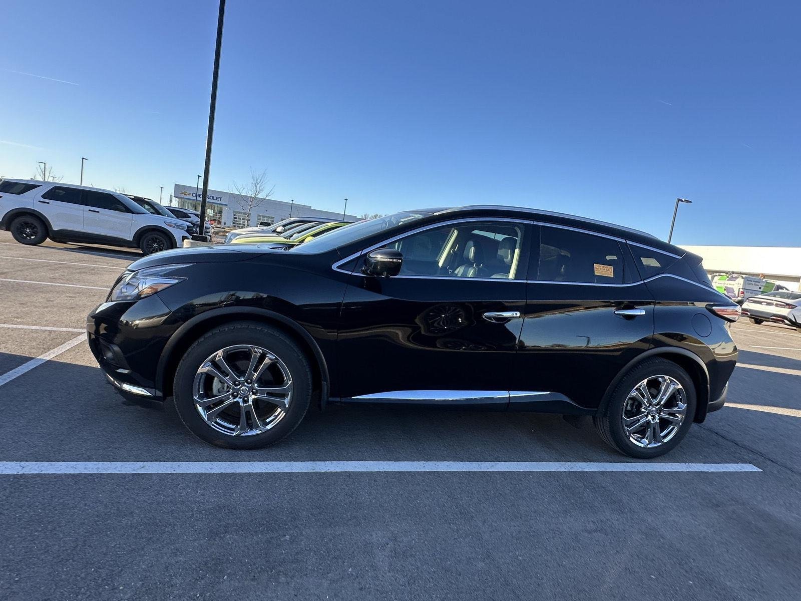 Used 2018 Nissan Murano Platinum with VIN 5N1AZ2MH1JN182300 for sale in Kansas City
