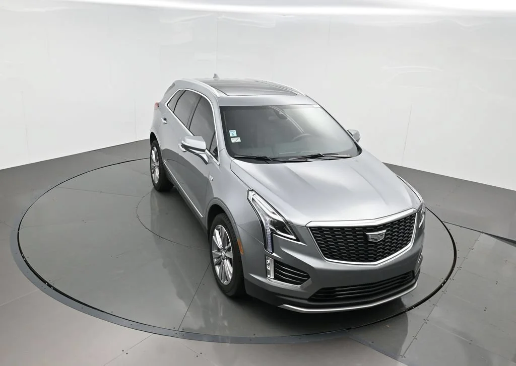 Used 2024 Argent Silver Metallic Cadillac Premium Luxury image 35