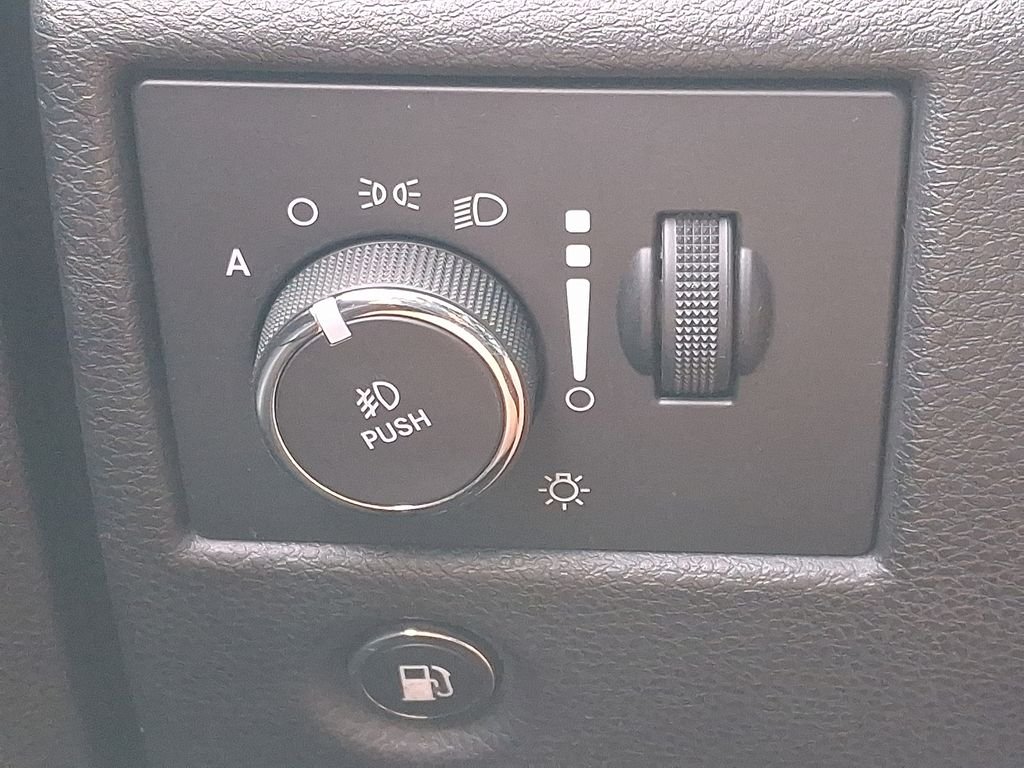 Used 2017 White Jeep Altitude image 24