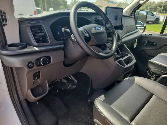 New 2026 Oxford White Ford Base image 19