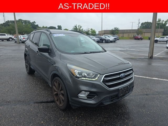 Used 2017 Magnetic Ford SE image 1