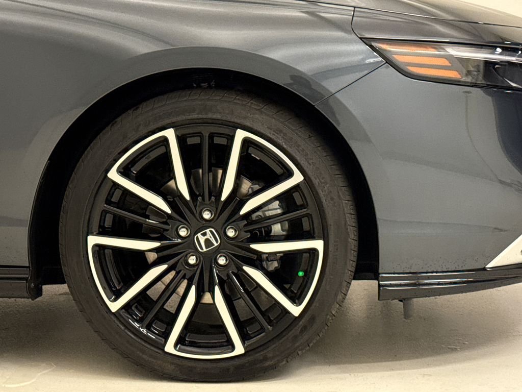2026 Honda Accord Hybrid Touring - Photo 6
