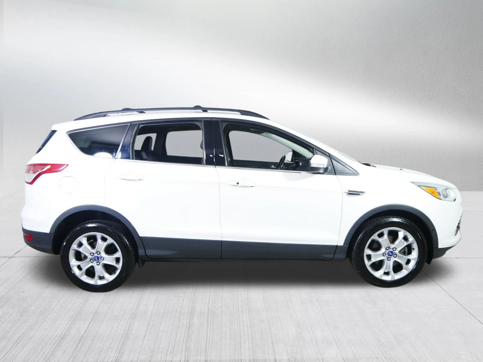 Used 2013 White Platinum Tricoat Ford SEL image 8