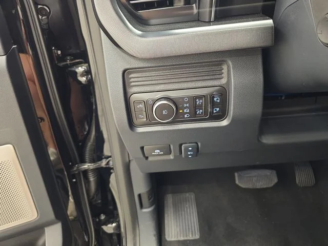 New 2026 Agate Black Metallic Ford F-250® Platinum® image 44
