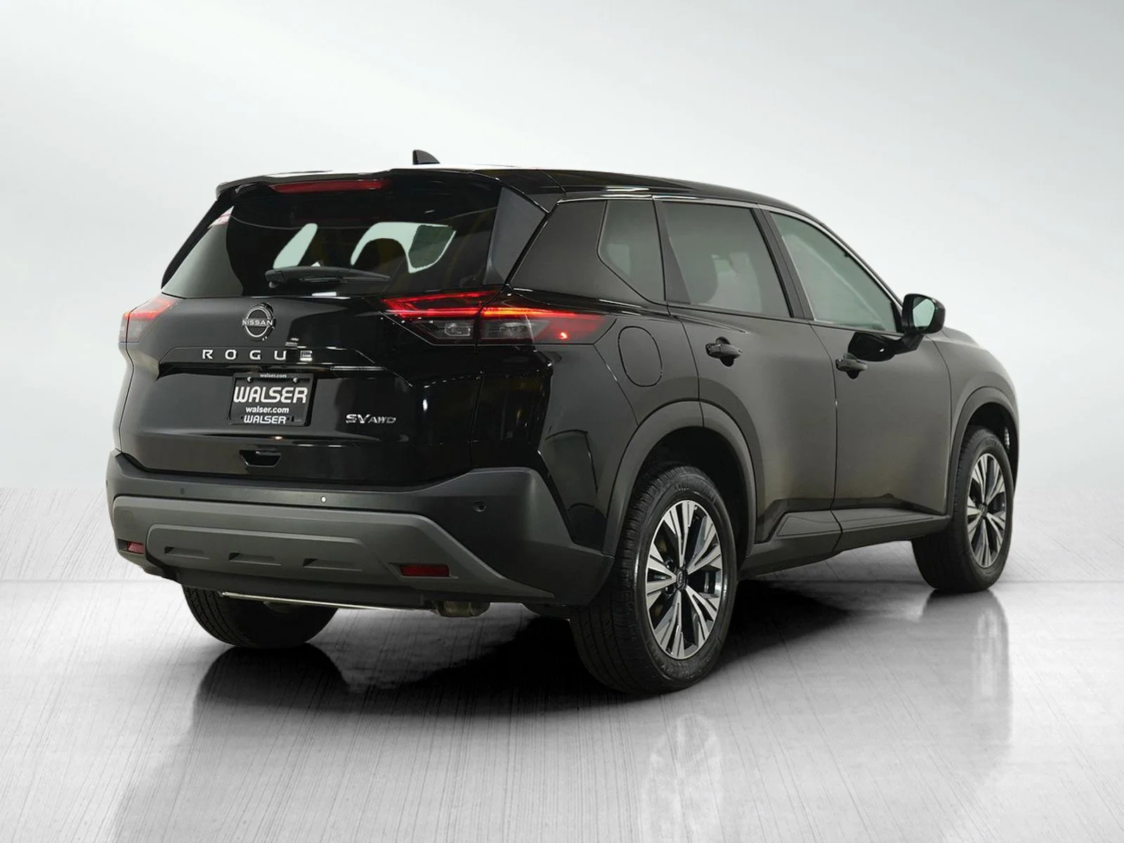 Used 2023 Super Black Nissan SV image 5