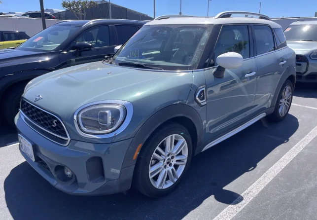 2024 MINI Countryman Cooper S's photo