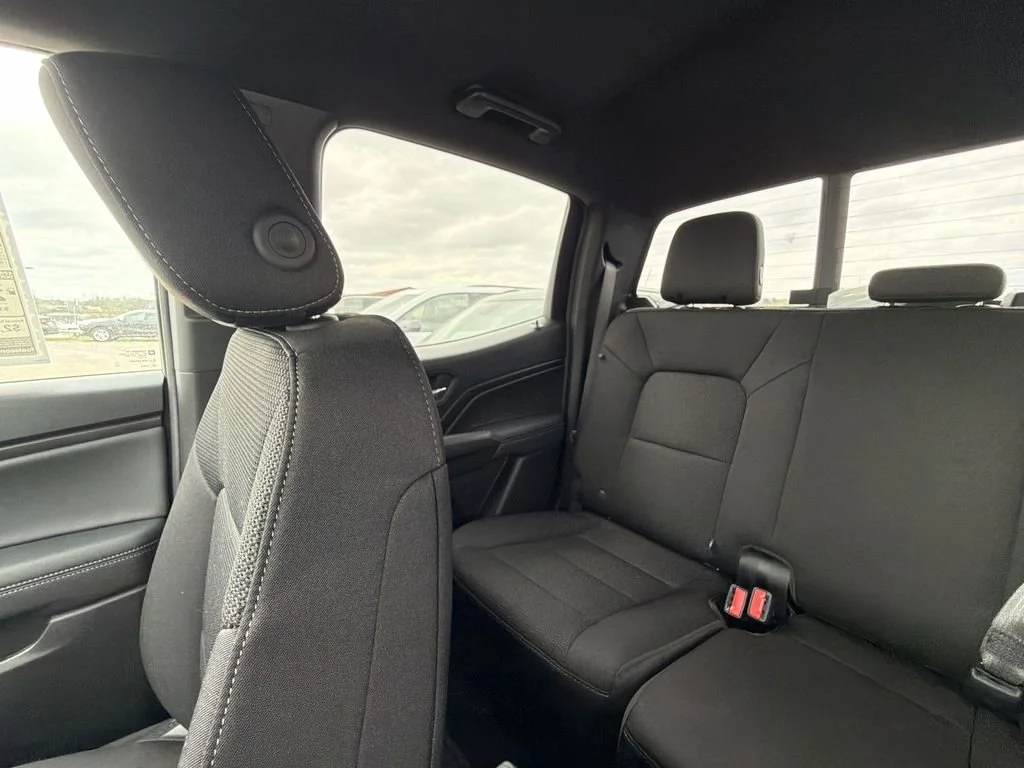 New 2026 Onyx Black GMC Elevation image 12