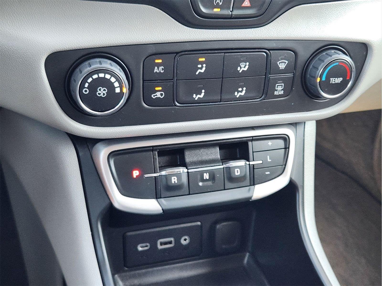 Certified Used 2024 Downpour Metallic GMC SLE image 18