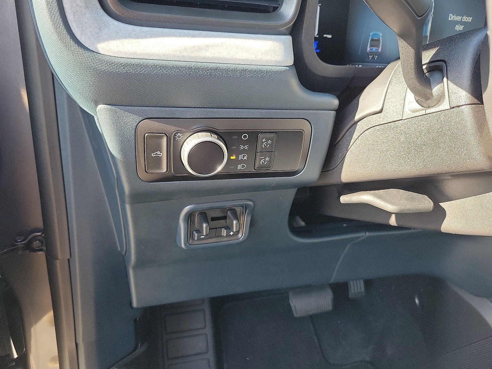 Used 2026 Gray Metallic Ford XLT image 11